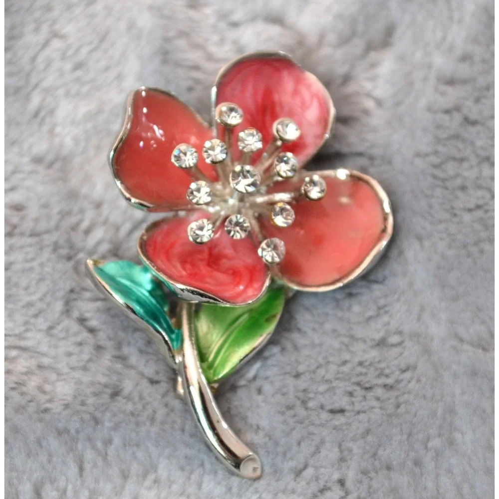 Vtg Silver Tone Brooch / Pin Flower Shaped 2-Tier Blue & Clear Rhinestones 1.75